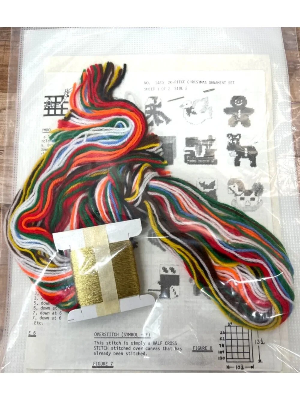 Kellys Crafts 20-Piece Christmas Ornaments Plastic Canvas Kit Ages 8+ Yarn & Ins
